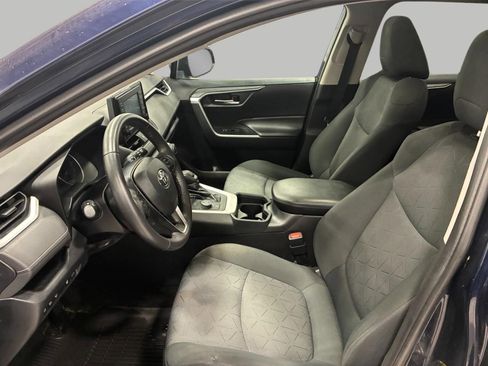 Used 2020 Toyota RAV4 XLE w/ Convenience Package AWD/4WD image 11