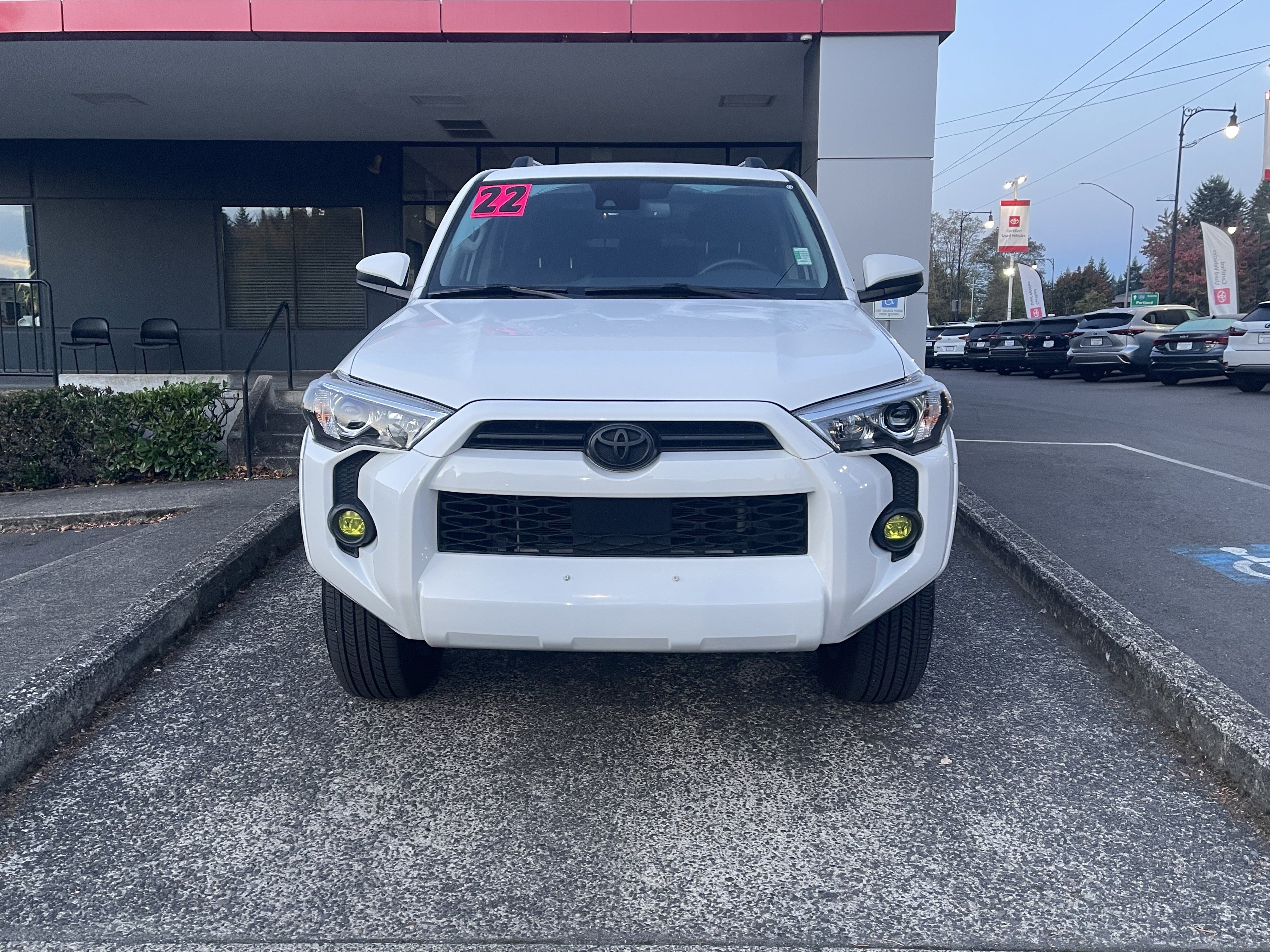 Used 2022 Toyota 4Runner SR5 AWD/4WD image 2