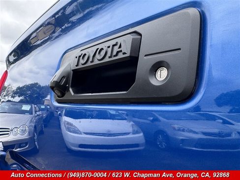 Used 2017 Toyota Tacoma TRD Off-Road RWD image 32