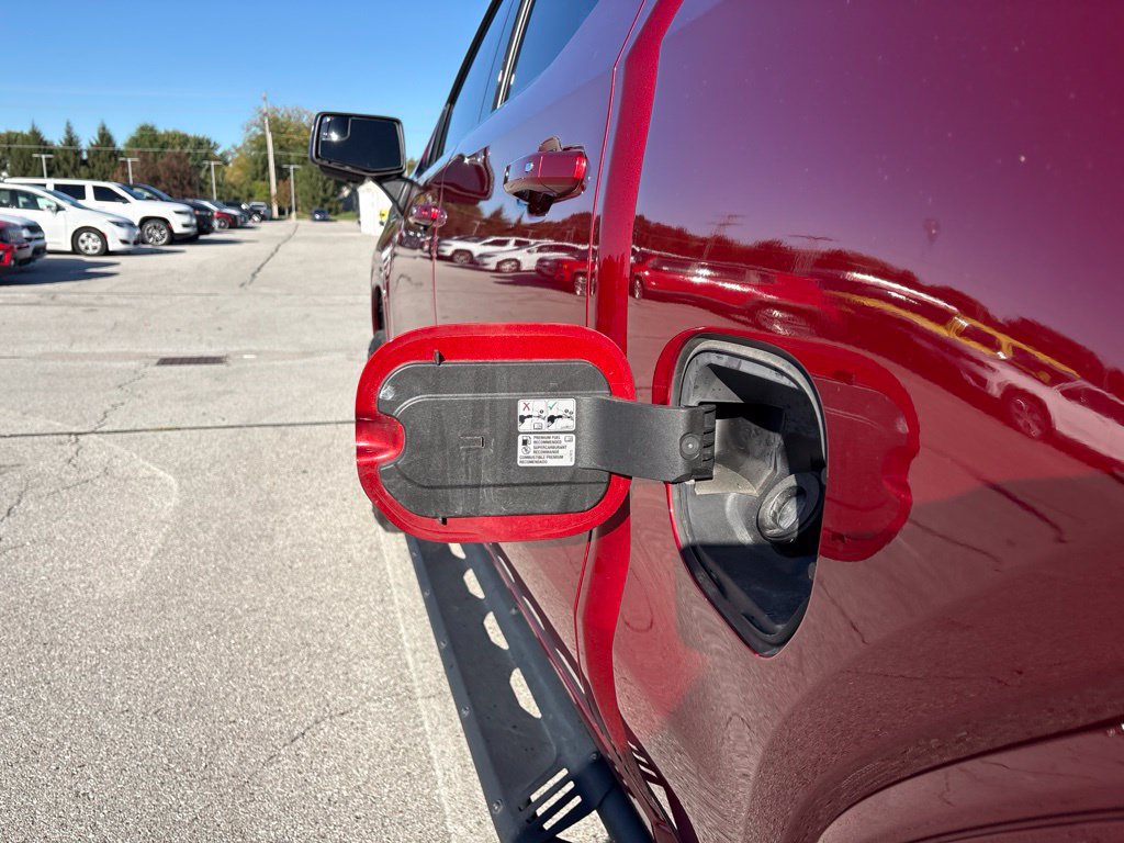Used 2021 GMC Sierra 1500 AT4 AWD/4WD image 8