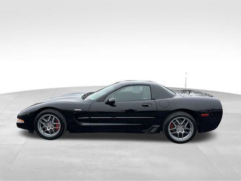 Used 2001 Chevrolet Corvette Z06 w/ Memory Pkg image 8