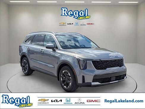 Used 2025 Kia Sorento S w/ Panoramic Sunroof Package image 1