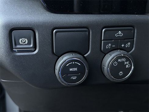 New 2026 Chevrolet Silverado 1500 LT image 18