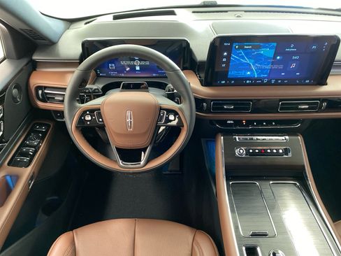 New 2026 Lincoln Aviator Reserve w/ Jet Appearance Package image 13