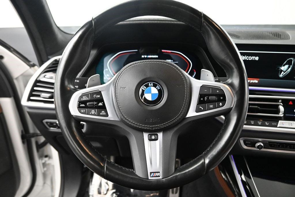 Used 2022 BMW X7 M50i AWD/4WD image 11