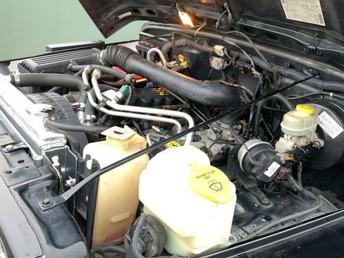 Used 2006 Jeep Wrangler Rubicon w/ Security Group image 14