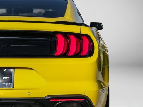 Used 2018 Ford Mustang GT w/ Black Accent Pkg image 29