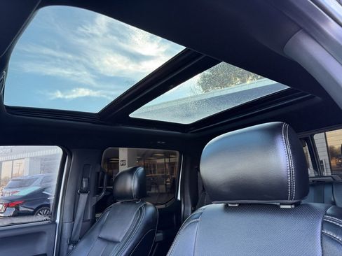 Used 2018 Ford F150 Lariat image 16