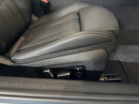 Used 2023 BMW M850i xDrive Convertible w/ Driving Assistance Package image 41