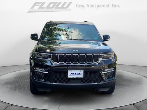 New 2025 Jeep Grand Cherokee Limited w/ Luxury Tech Group II image 2