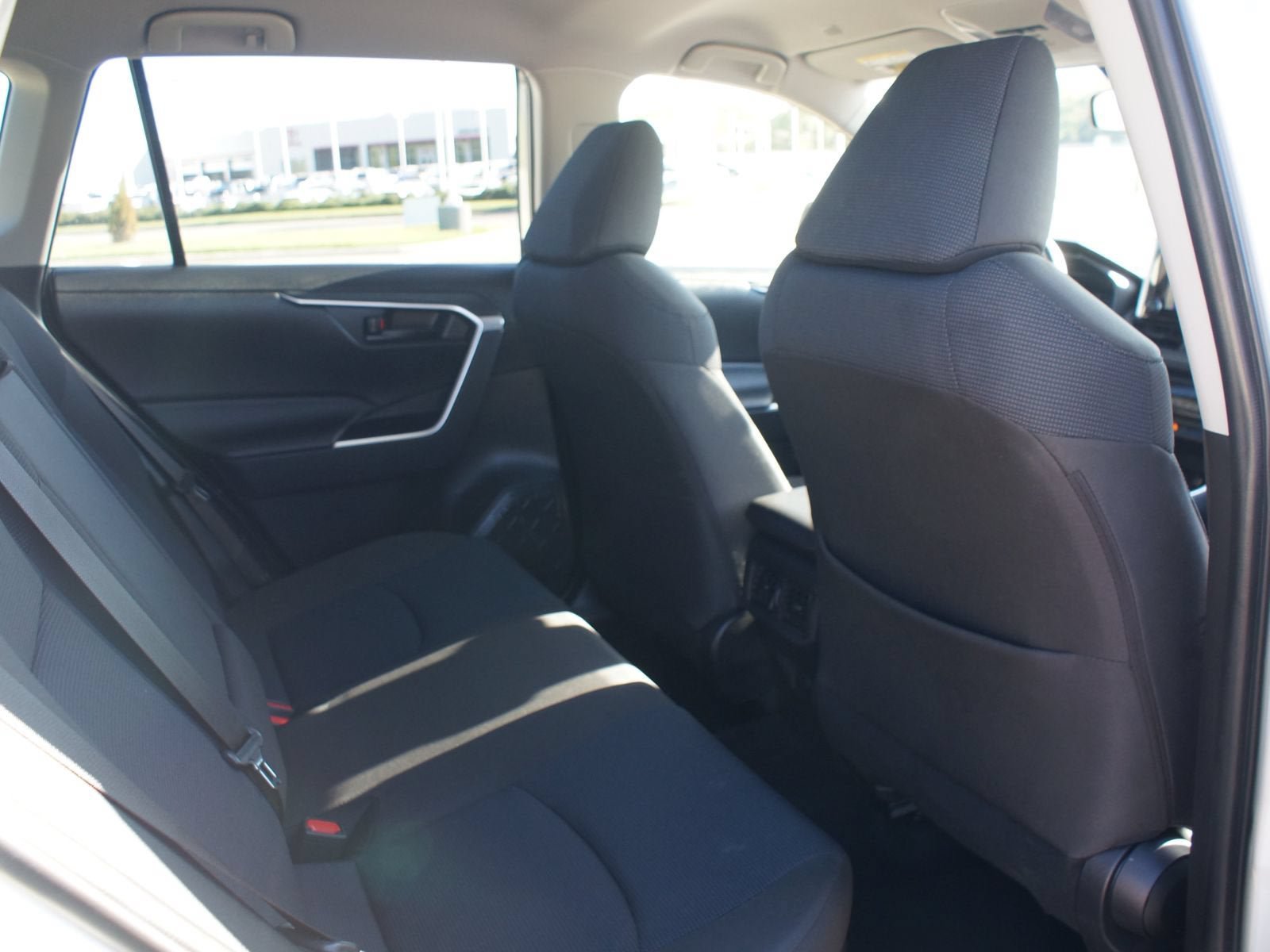 Used 2025 Toyota RAV4 LE AWD/4WD image 21