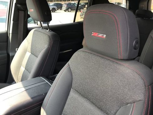 Used 2024 Chevrolet Traverse Z71 w/ LPO, Floor Liner Package AWD/4WD image 4