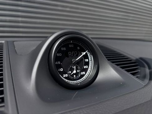 New 2026 Porsche Macan image 19