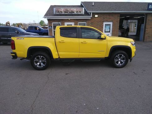 Used 2015 Chevrolet Colorado Z71 w/ Trail Boss Edition image 2