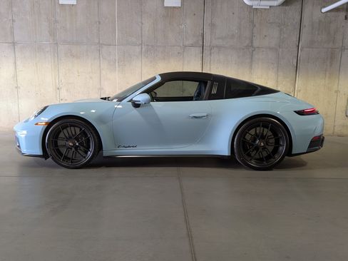 Certified 2022 Porsche 911 Targa 4 GTS image 2