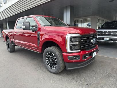 New 2026 Ford F350 Platinum w/ FX4 Off-Road Package