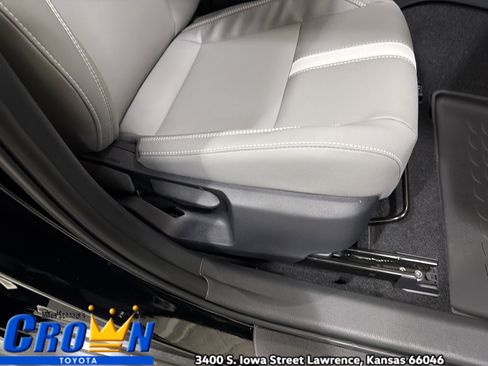 New 2026 Toyota Camry SE AWD/4WD image 37