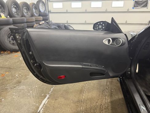 Used 2004 Nissan 350Z Touring image 26