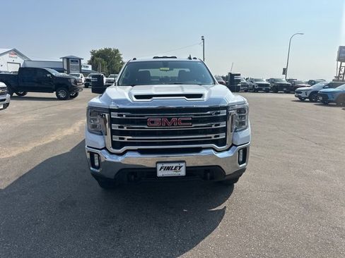 Used 2022 GMC Sierra 2500 SLE w/ SLE Value Package; image 3