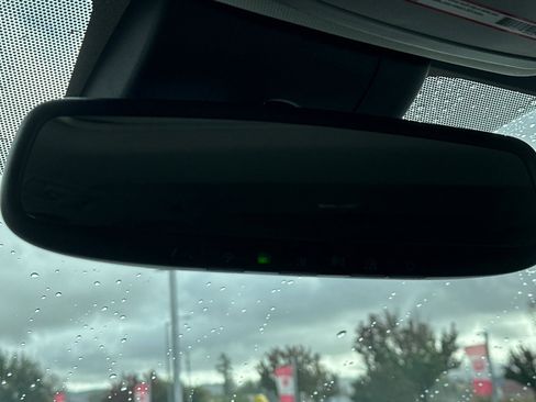 Used 2023 Toyota Sienna XLE image 26