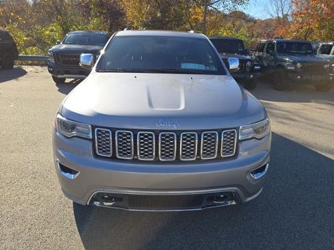 Used 2018 Jeep Grand Cherokee Overland image 8