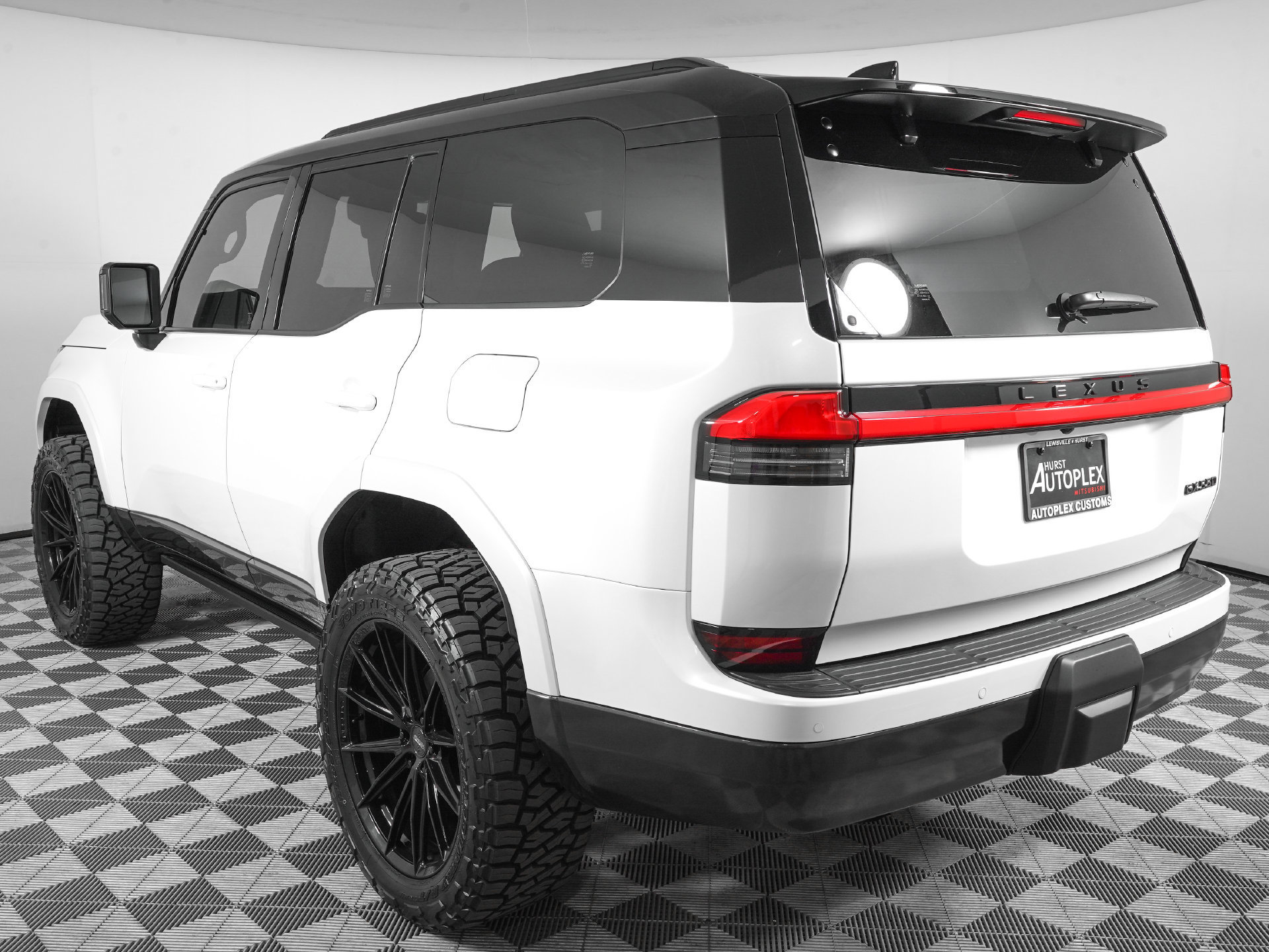 Used 2026 Lexus GX 550 w/ Accessory Package (2T) AWD/4WD image 8