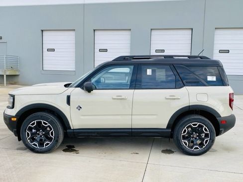 New 2025 Ford Bronco Sport Outer Banks w/ Outer Banks Tech Package+ image 8