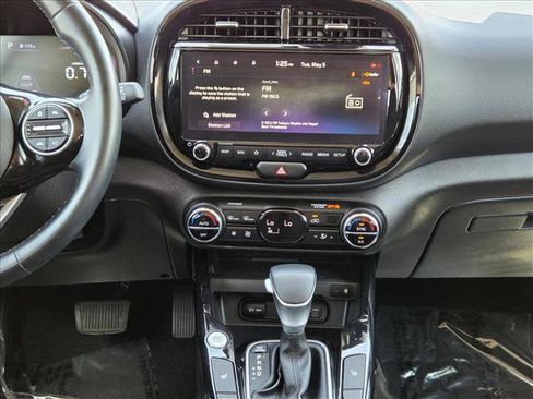 Used 2023 Kia Soul EX FWD image 15