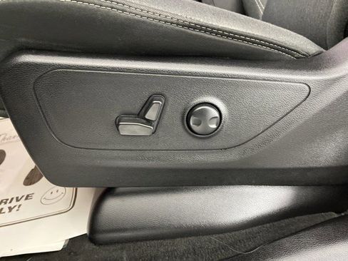 Used 2022 RAM 1500 Big Horn image 31