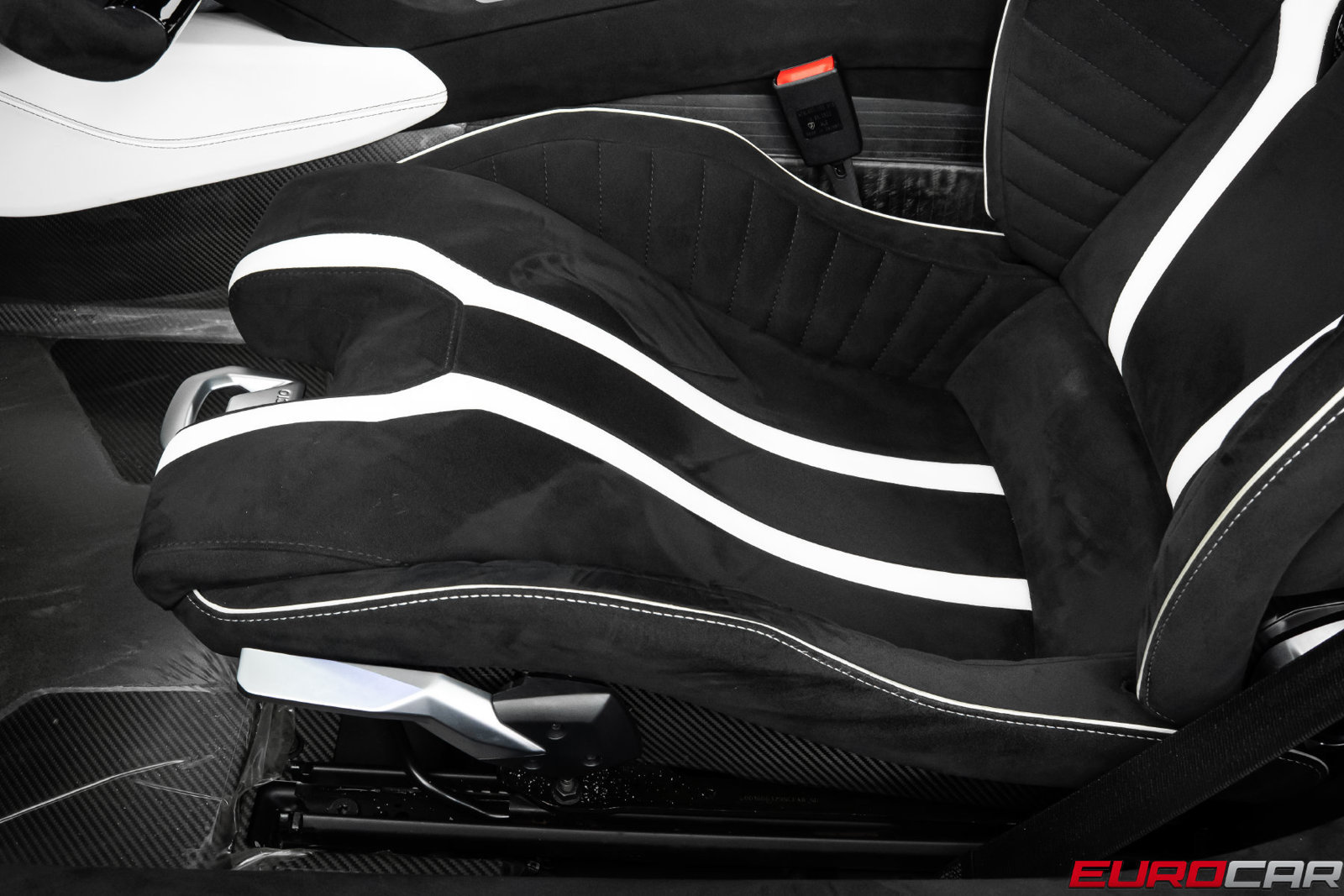 Used 2022 Lamborghini Huracan STO RWD image 49