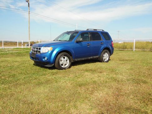 Used 2011 Ford Escape XLT image 21