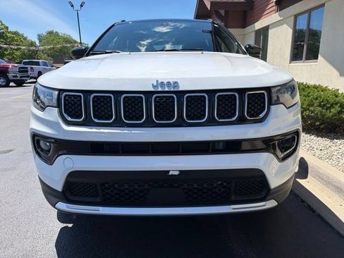 Used 2023 Jeep Compass Limited AWD/4WD image 13