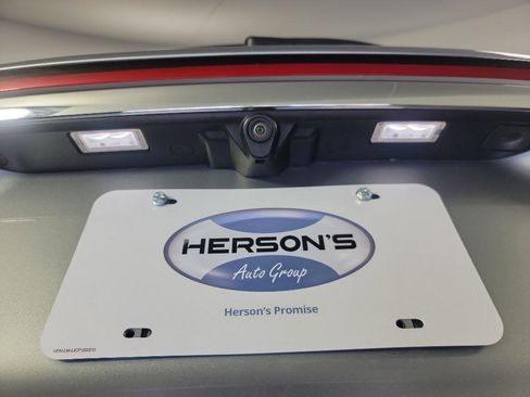 Used 2021 Lincoln Corsair AWD w/ Premium Package image 9