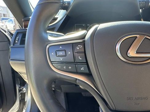Used 2022 Lexus ES 350 w/ Premium Package image 15