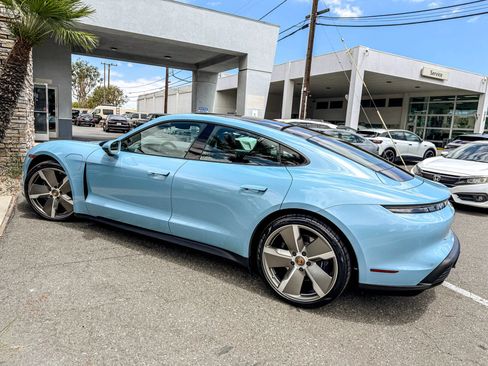Used 2021 Porsche Taycan RWD image 3