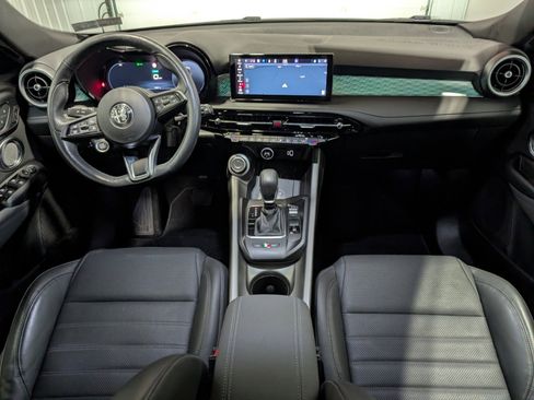 Used 2024 Alfa Romeo Tonale Ti image 11
