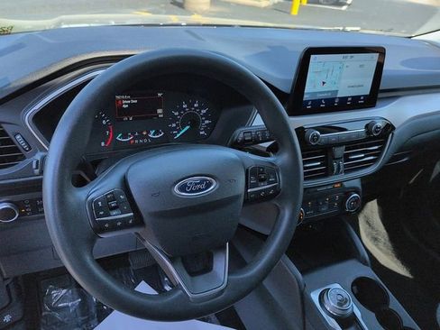 Used 2022 Ford Escape SE FWD image 12