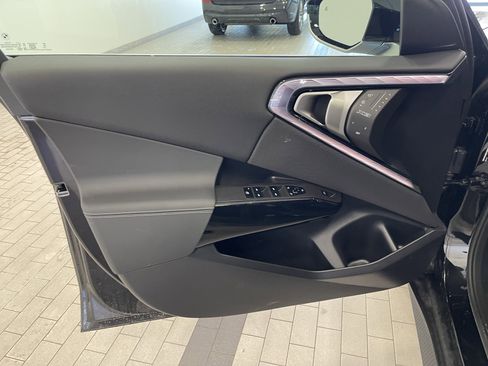 Used 2026 BMW X3 xDrive30 w/ Premium Package image 9