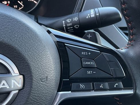 Used 2025 Nissan Altima 2.5 SR image 23