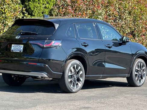 New 2026 Honda HR-V EX-L image 4