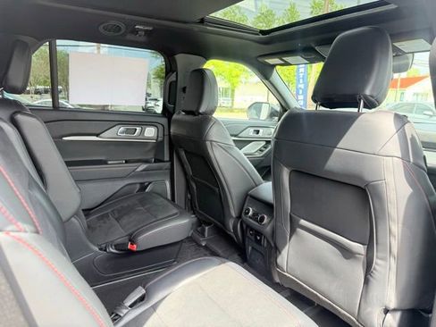 Used 2025 Ford Explorer ST w/ Sun And Sound Package AWD/4WD image 41