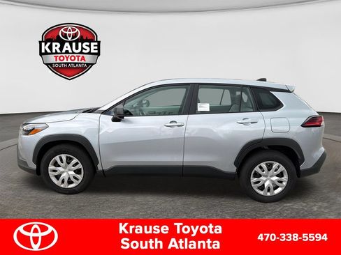 Used 2026 Toyota Corolla Cross L FWD image 8