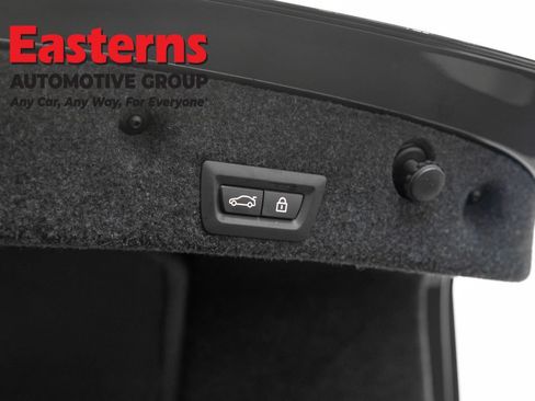 Used 2015 BMW M5 RWD image 37