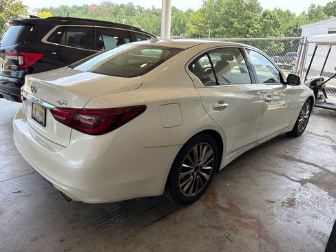 Used 2019 INFINITI Q50 Luxe RWD image 3