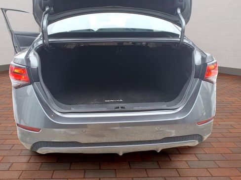 Used 2024 Nissan Sentra SV FWD image 31