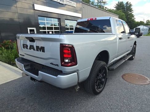 Used 2026 RAM 2500 Big Horn AWD/4WD image 6