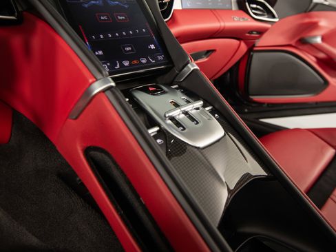 Certified 2024 Ferrari Roma Spider RWD image 40