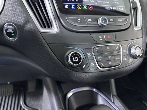 Used 2025 Chevrolet Malibu LT FWD image 17