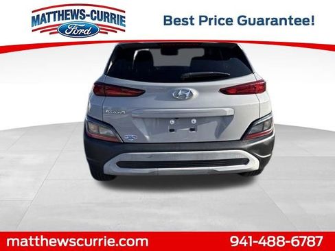 Used 2022 Hyundai Kona SEL image 5