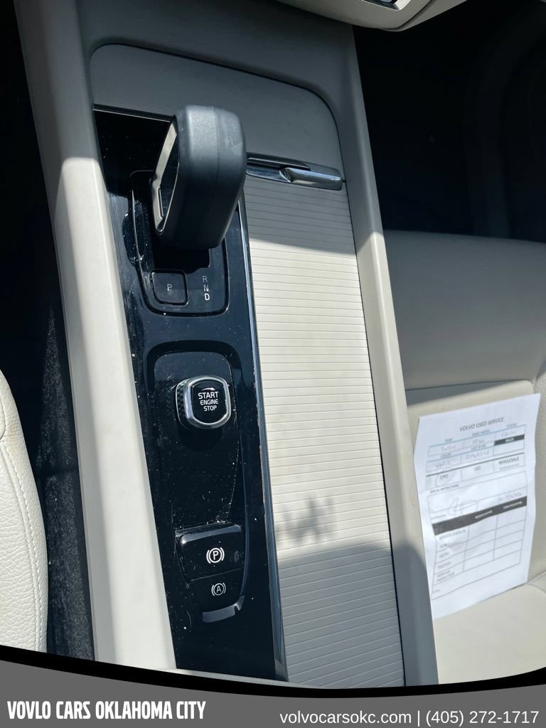 Certified 2024 Volvo XC60 B5 Core w/ Protection Package Premier AWD/4WD image 13